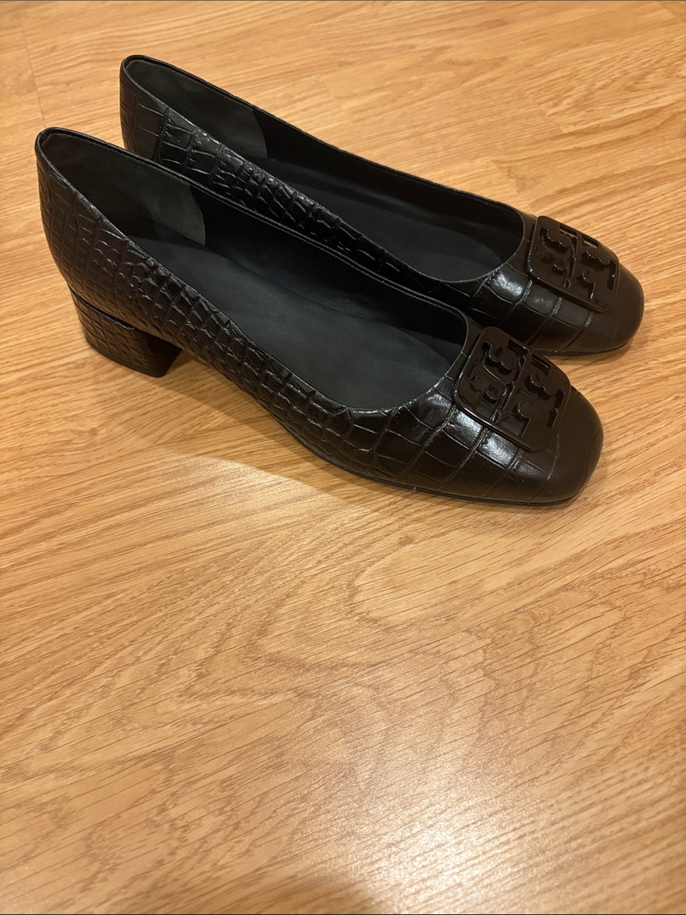 Tory Burch Black Croc-Embossed Block Heel Pumps with Logo Medallion